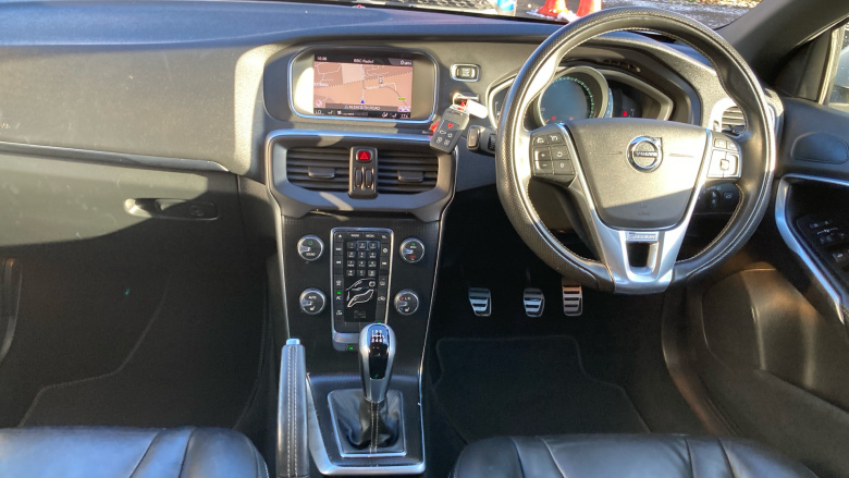 Volvo V40 T3 [152] R DESIGN Pro 5dr Petrol Hatchback